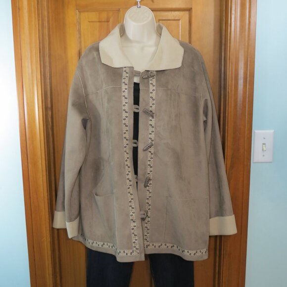 NWT Alfred Dunner "Castle Bay" Mocha Faux Suede Coat Toggle Button Size 18W - Picture 7 of 12